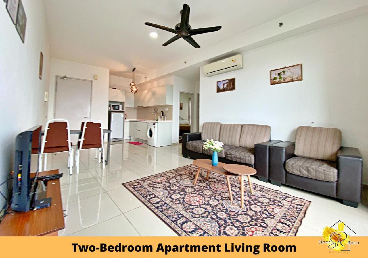 שאה אלאם Sinar Rasa Homestay At I-Soho, I-City מראה חיצוני תמונה Living Room of a two-bedroom apartment